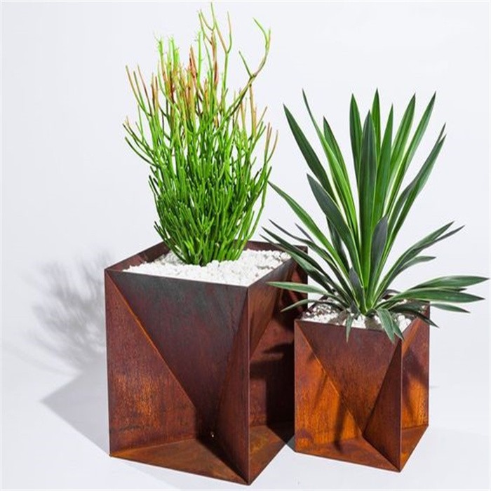 Customized Outdoor Corten Steel Flower Vase