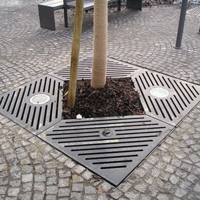 Tree Grates Square